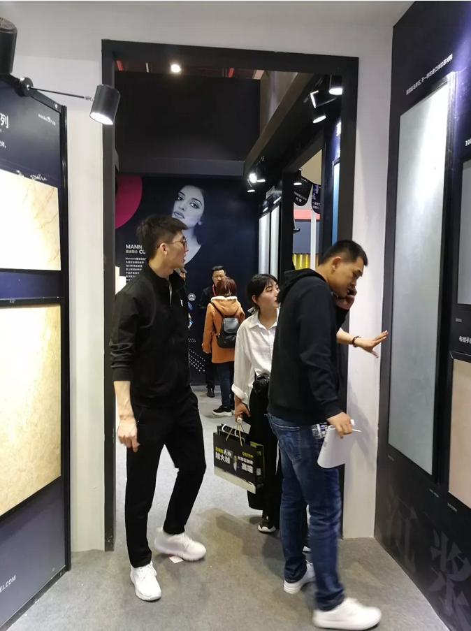 祝賀萬磊 | 上海建博會首日,萬磊獲TOP品牌之譽!